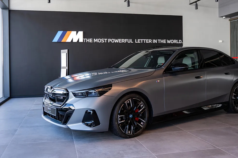 Há mais de três décadas a viver a paixão BMW, lado a lado com quem confia em nós.