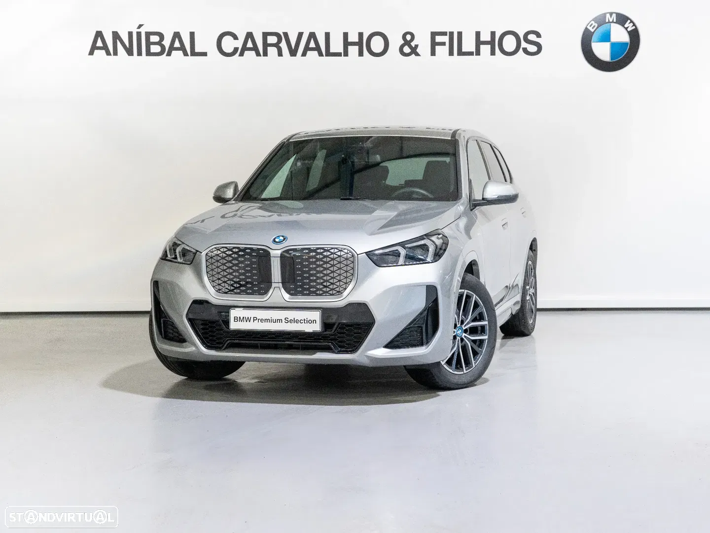 BMW iX1 eDrive20 Pack Desportivo M